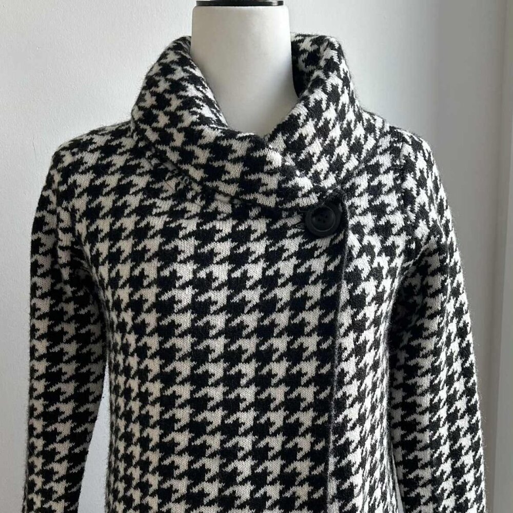 Ellen Tracy Black & White Houndstooth Foldover Collar Swing Knit Jacket – US S